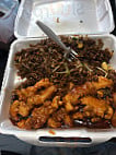 Wing's Chinese Food food