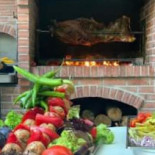 Taverna Studioului Comida