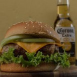 Bacon's Burger Exterior