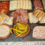 Sixty Four Comida