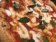 O'vesuvio Pizzas Au Feu De Bois à Emporter food