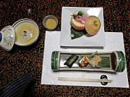 Yunoshimakan food