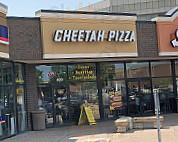 Cheetah Pizza outside