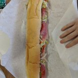 Brian's Giant Subs Comida