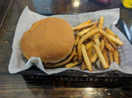 Burger Island Cedar Hill food