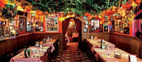 Buca Di Beppo food