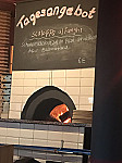 Pizzeria Caminetto Gaststätte inside