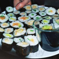 Sushi Und Söhne food