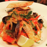 Clock Tower Bistro Comida