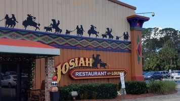 Josiah Lounge (in Seminole Casino Brighton) outside