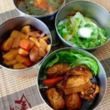 Jīn Qí Lín Huǒ Shí Yǔ Zì Zhù Cān Fú Wù Comida