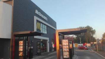 Mcdonald's Mafikeng Cbd Drive-thru outside