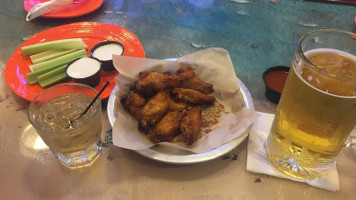 Hooters food