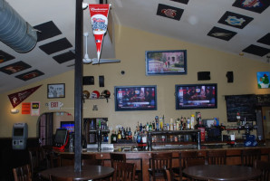 The Pourhouse Tap Room And Sports food
