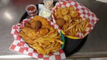 Bubba's Shrimp Shack food