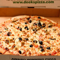 Deek's Pizza food