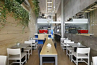 Ō Café inside