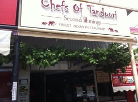 Chefs Of Tandoori Malvern outside