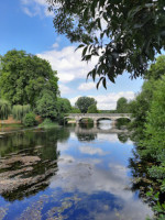 Le Moulin Du Pont food