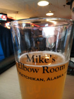 Mike's Elbow Room food