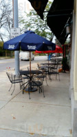 Ridgeview Grill outside