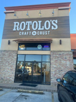 Rotolo's Craft Crust outside