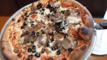 Pinocchio Pizza Llc food