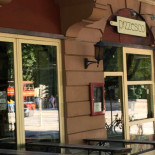 Pizzesco Exterior