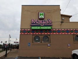 Maya's Mexican outside