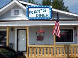 Ray's Diner outside