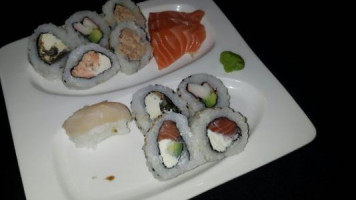 Sushi Kento inside
