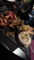 La Table Des Chartreux food