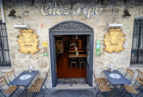 Chez Pipo inside