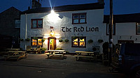 Red Lion Inn inside