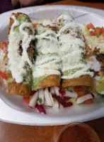 Tacos La Paloma food