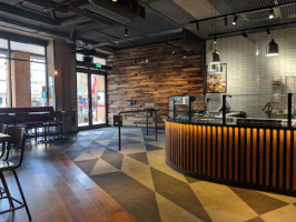 Mod Pizza Coventry inside