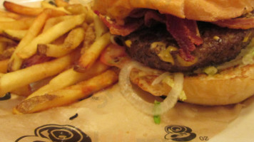 8oz Burger food
