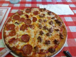 Vinny's Pizza food