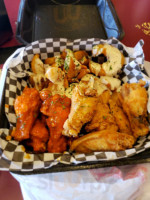 Chalmette Wings And Things food