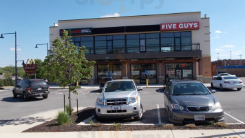 Five Guys outside