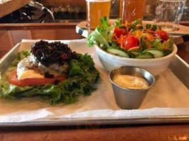 Pinetop Brewery food