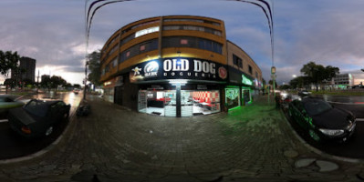 Old Dog Dogueria outside