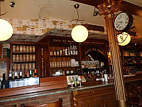 Cafe Del Coso inside