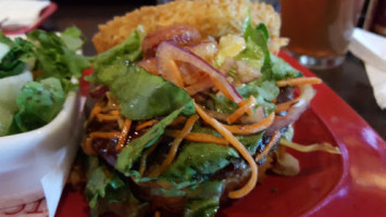 Red Robin Gourmet Burgers And Brews food