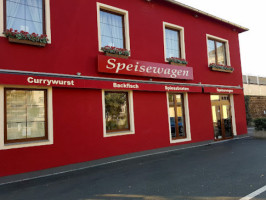 Speisewagen outside