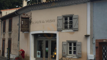 Le Salon de Vauban outside
