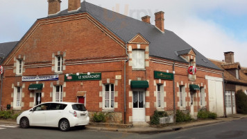 Le Souvignot Hôtel, Bar, Restaurant outside