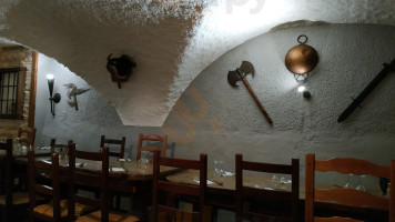 Restaurant Le Gaulois inside