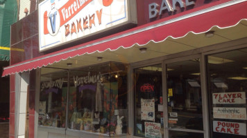 Varrelmann's Bake Shop inside