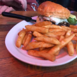 Clayton's Tap Comida